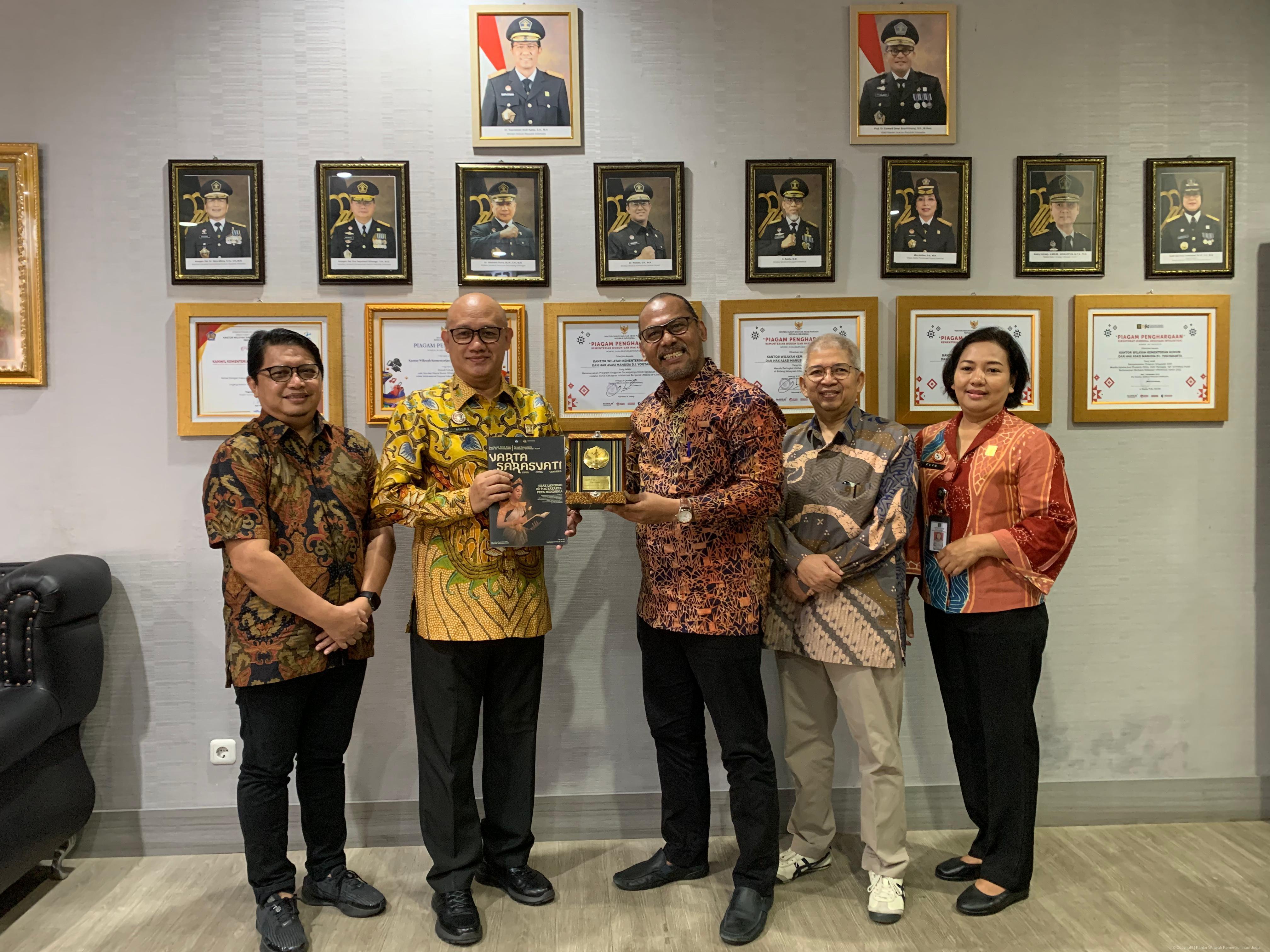 Kanwil Kemenkum DIY Terima Kunjungan Rektor ISI, Koordinasi Pendaftaran Hak Cipta Logo dan Font Khusus ISI